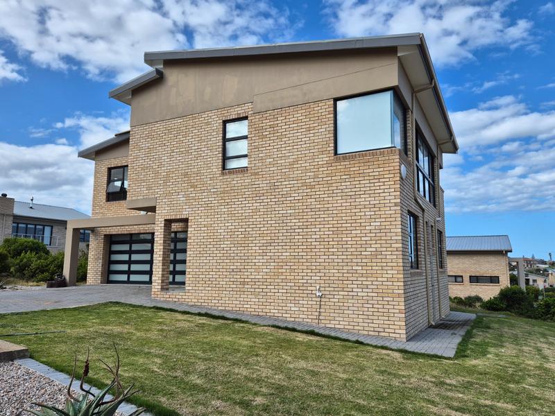 To Let 3 Bedroom Property for Rent in Blue Ridge Western Cape